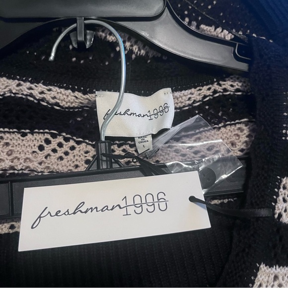 NWT Freshman 1996 Women’s Tan and Black Striped Outfit Size L - Picture 7 of 7